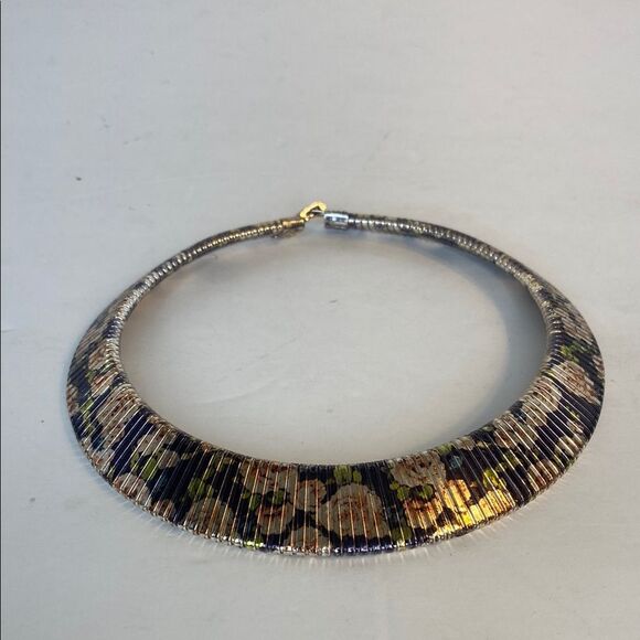 VINTAGE Elegant Black Floral Women's Necklace - Picture 5 of 5